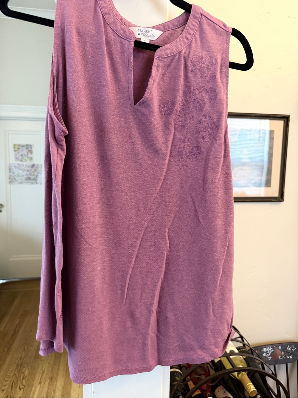 Market & Spruce Dusty Mauve Split-Neck Sleeveless Tank